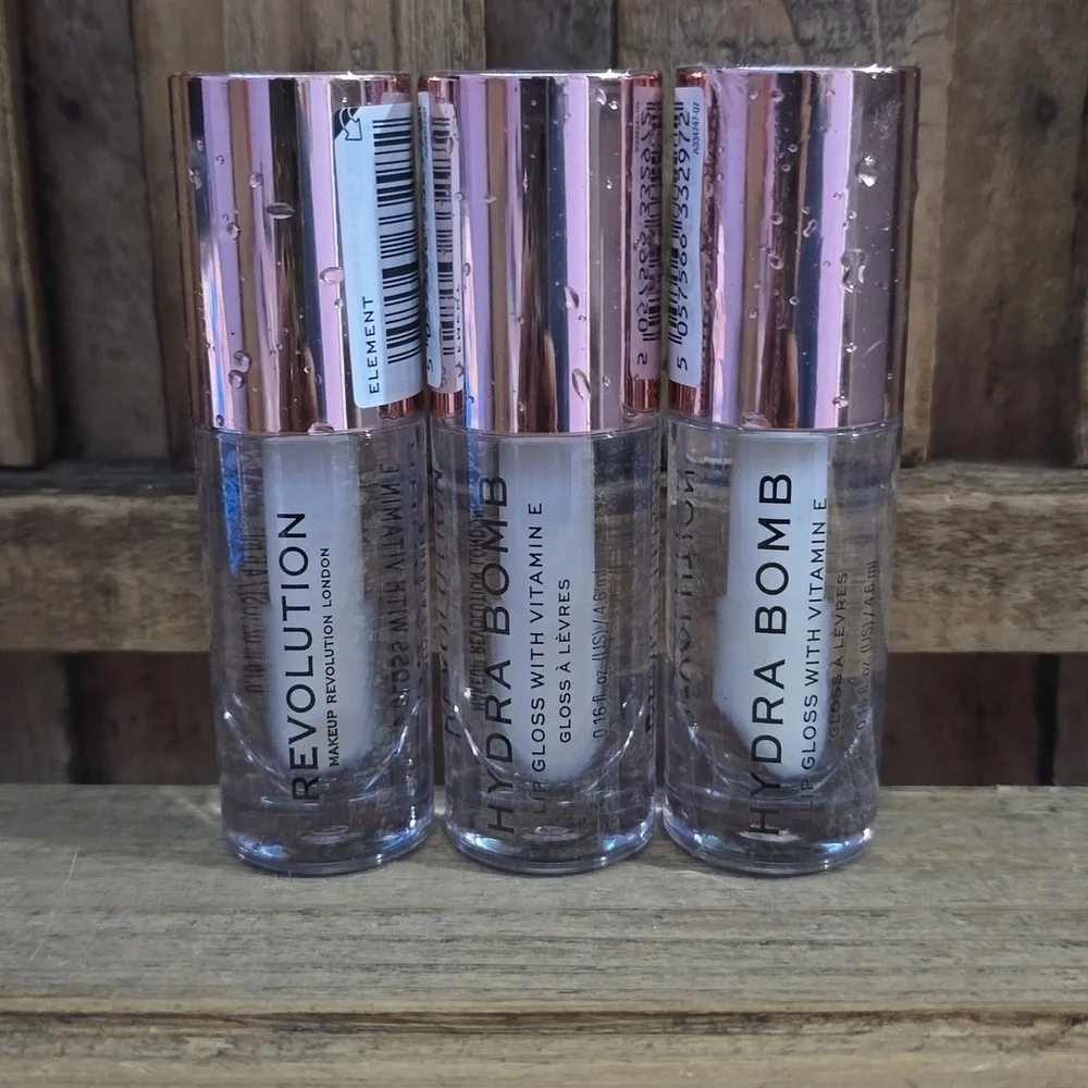 (3) Makeup Revolution Hydra Bomb Lip Gloss – Element